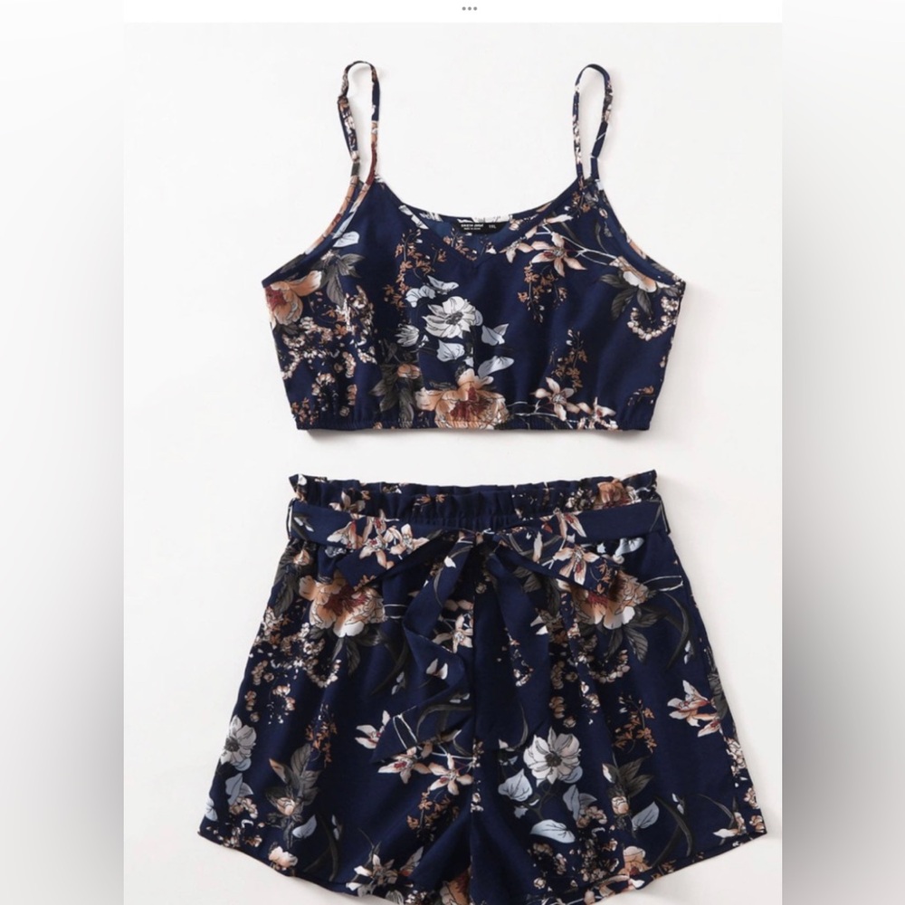 Plus Floral Print Cami Top & Belted Shorts
